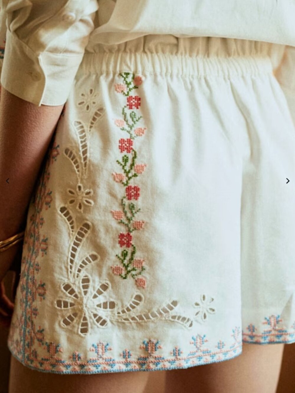 Sezane Math Short Placed Pastel Embroidery Womens Size 4 NWT - Picture 2 of 9